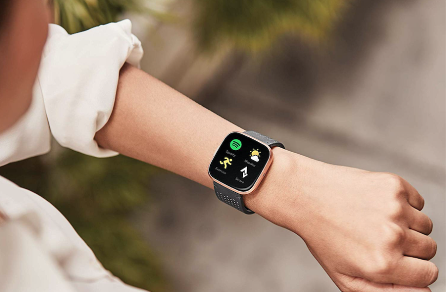 Smartwatch for Big Wrists | Big & Bold