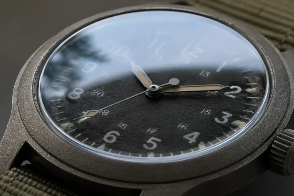2 Rugged Field Watch Macro Close-Up Sapphire Crystal vs Mineral Glass